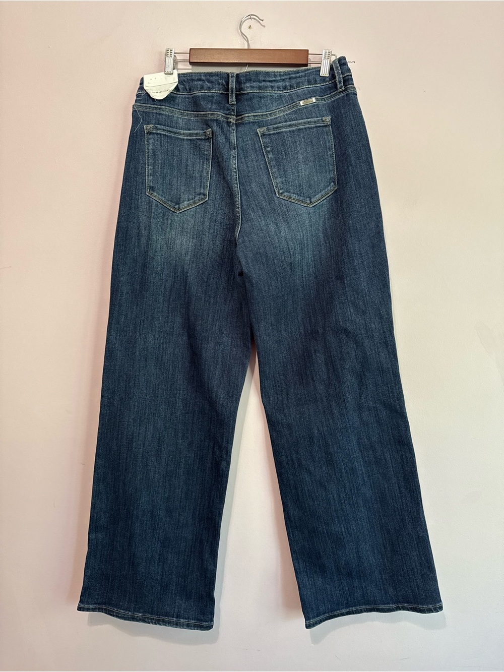 KanCan High Rise Wide Leg Essential Fit Dark Wash Jeans Size 15/31L - Picture 2 of 8